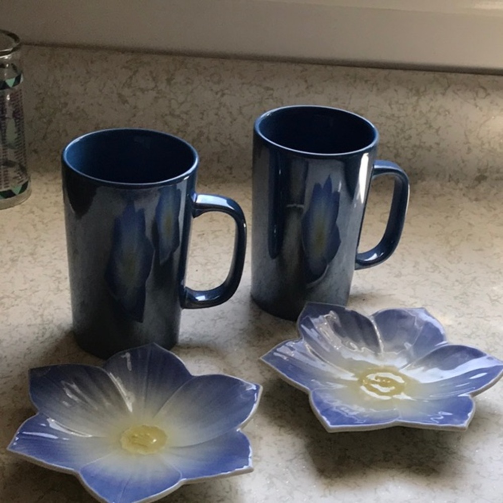 Coffee cups and coaster